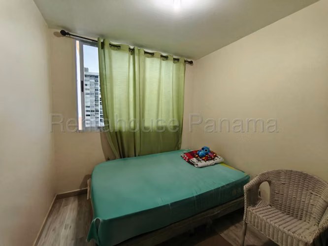 Se Vende Apartamento en El Bosque LA27-320