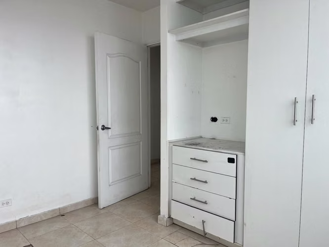 Banco vende apto. en PH Vivendi Tower – Torre 200 Edison Park dv - Imagen 3