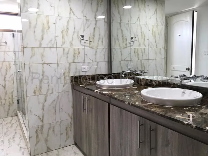 Alquiler de apartamento en Ph Long Beach 26MVCH9114
