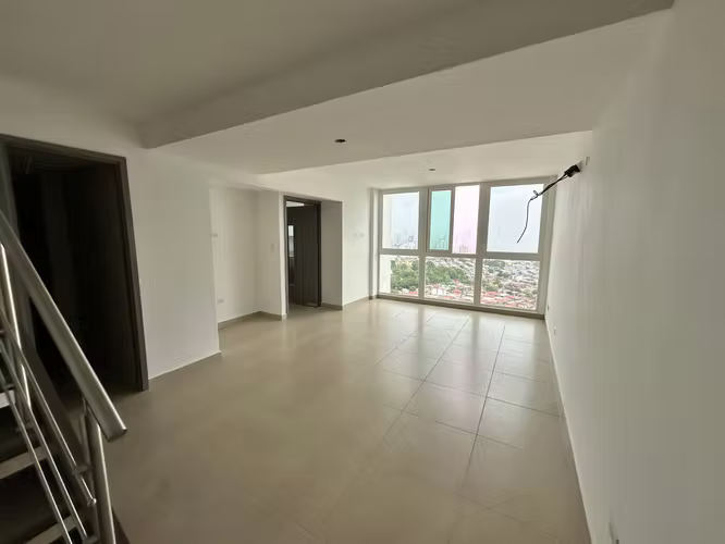 Se vende Penthouse en Ph Kings Park, Condado del Rey