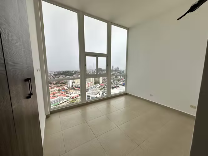 Se vende Penthouse en Ph Kings Park, Condado del Rey