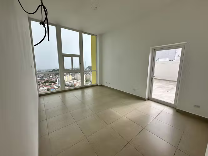 Se vende Penthouse en Ph Kings Park, Condado del Rey
