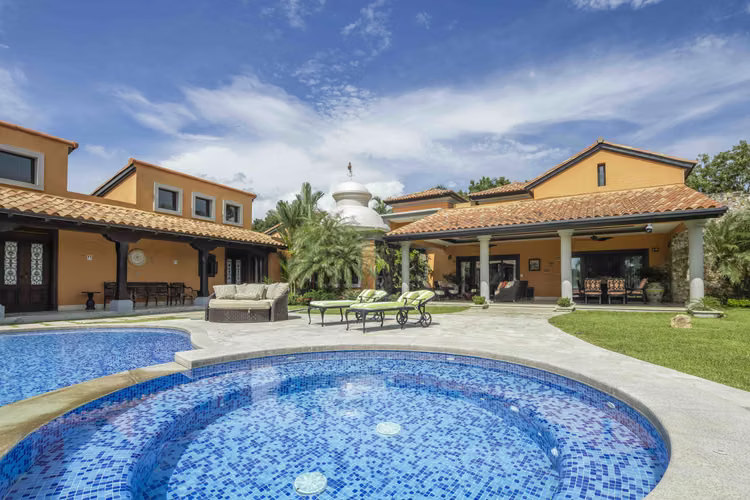 BUENAVENTURA- CASA DE PLAYA - ALQUILER