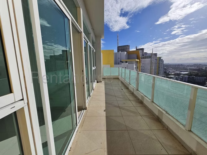 Apartamento en Venta en  Condado del Rey JG