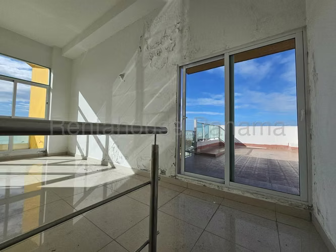 Apartamento en Venta en  Condado del Rey JG