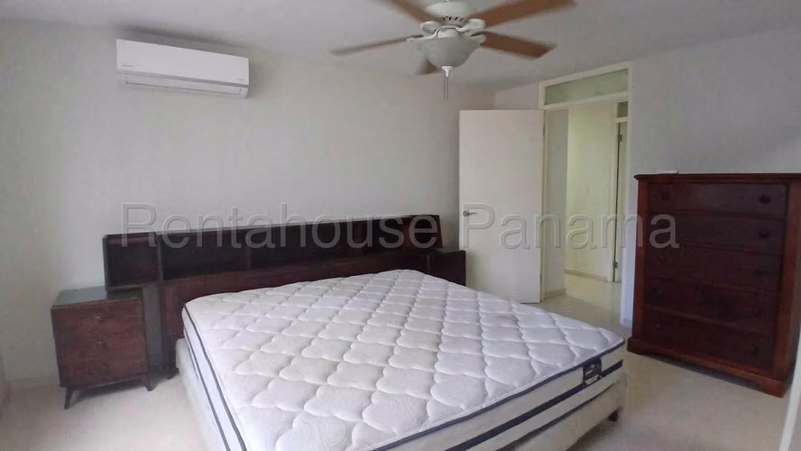 Apartamento en Venta en PH TORRE DEL SOL Marbella 26AECC2402