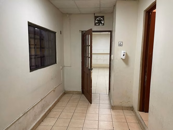 OFERTA VENTA LOCAL COMERCIAL CON AVALUO Y EXCELENTE UBICACION