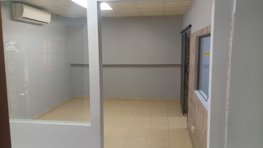 OFERTA VENTA LOCAL COMERCIAL CON AVALUO Y EXCELENTE UBICACION