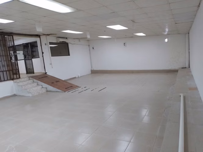 OFERTA VENTA LOCAL COMERCIAL CON AVALUO Y EXCELENTE UBICACION
