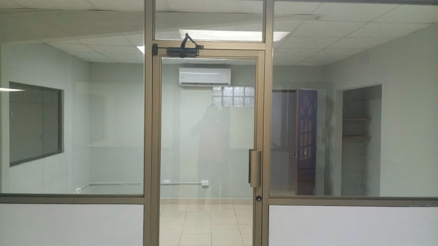 OFERTA VENTA LOCAL COMERCIAL CON AVALUO Y EXCELENTE UBICACION