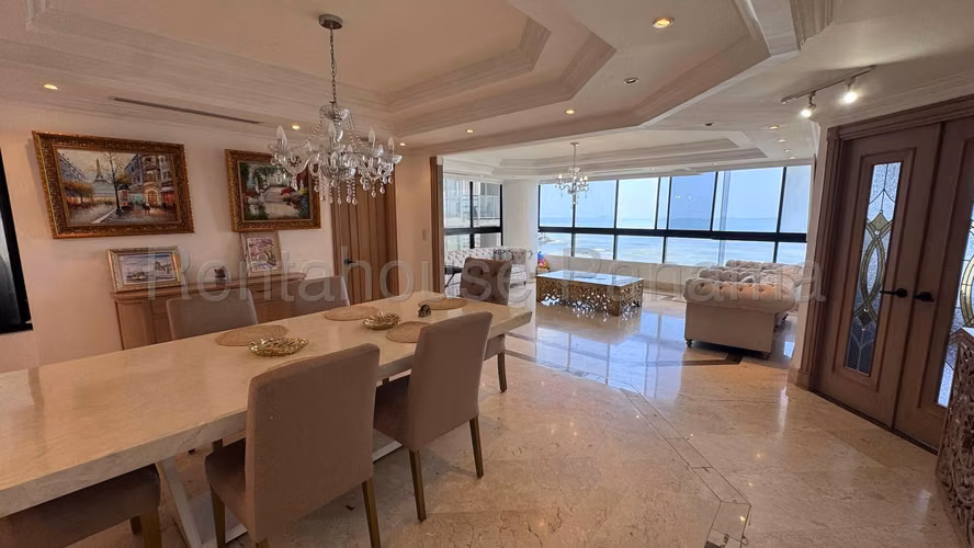 Apartamento en Venta en Avenida Balboa 27EPP167