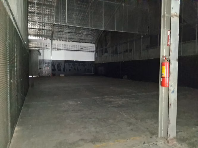 Alquiler 750m² Bodega en Transístmica