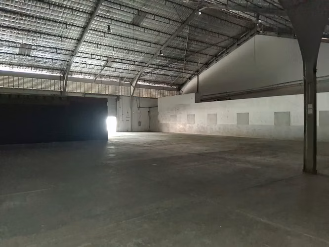 Alquiler 750m² Bodega en Transístmica