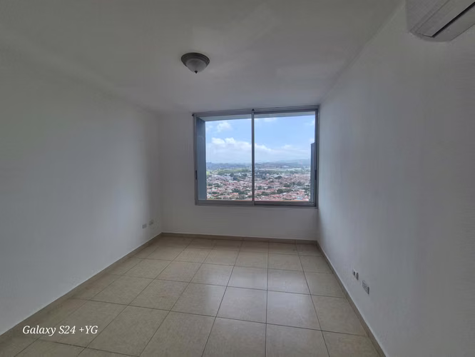 VENTA DE APARTAMENTO EN PH SOL DEL ESTE