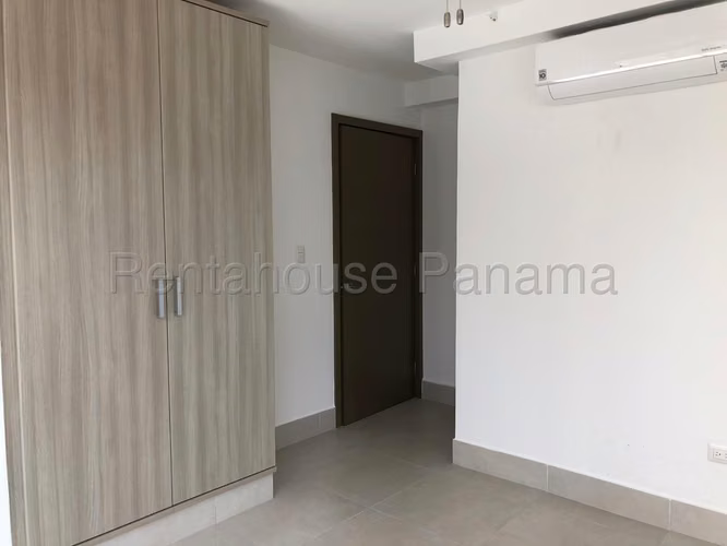 Apartamento en Alquiler en Obarrio 27*239Mfk