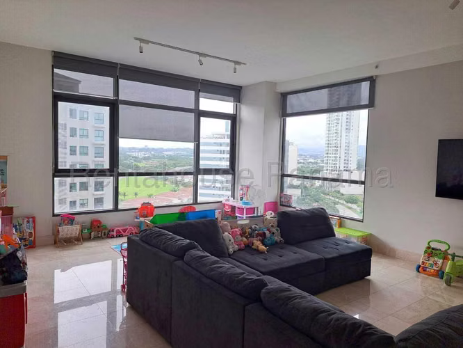 Alquiler de Apartamento en Santa Maria 27*271Mfk