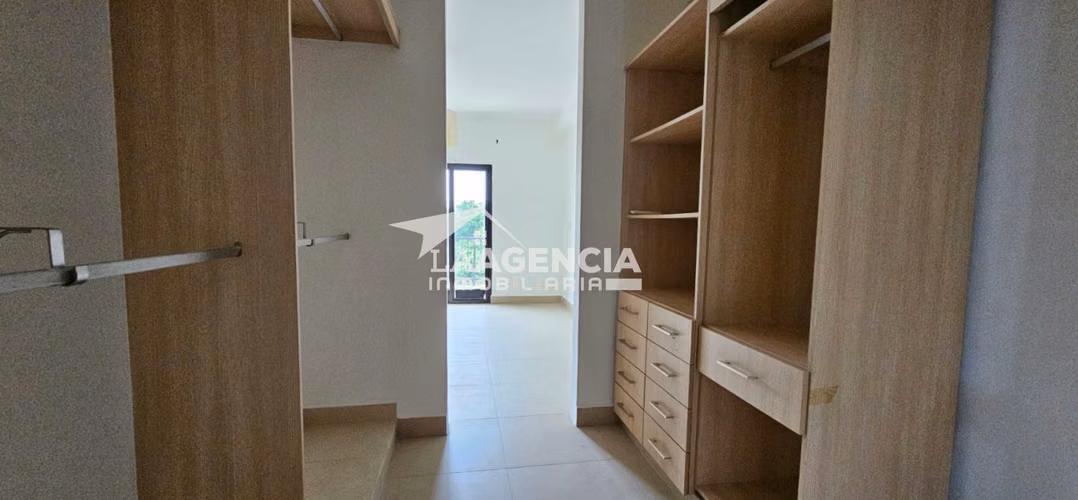 Albrook, Venta de Apartamento en Res. Embassy Village con vista al bosque - Imagen 11