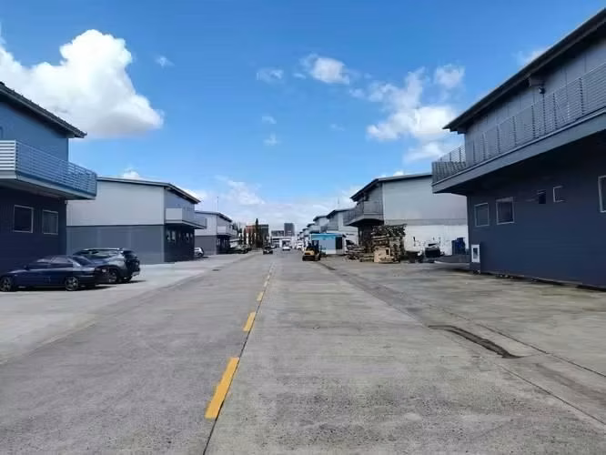 Warehouse for rent near Costa del Este