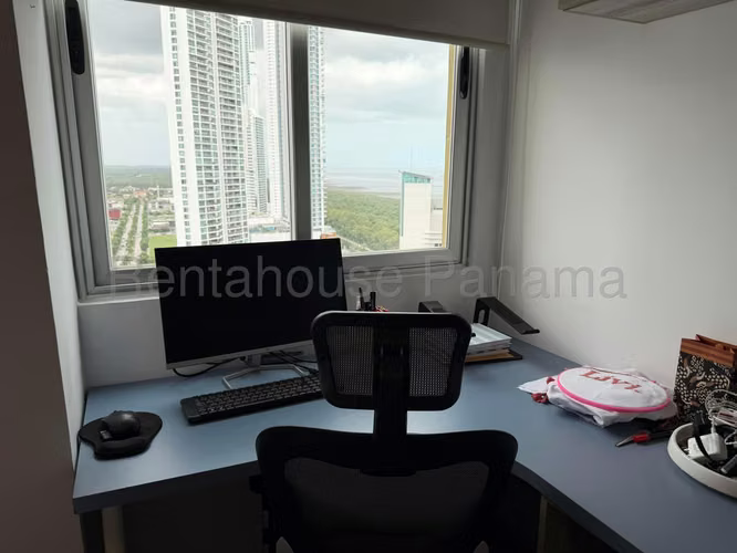 Venta de Apartamento con Hermosa Vista al Mar en Costa del Este 27*261Mfk