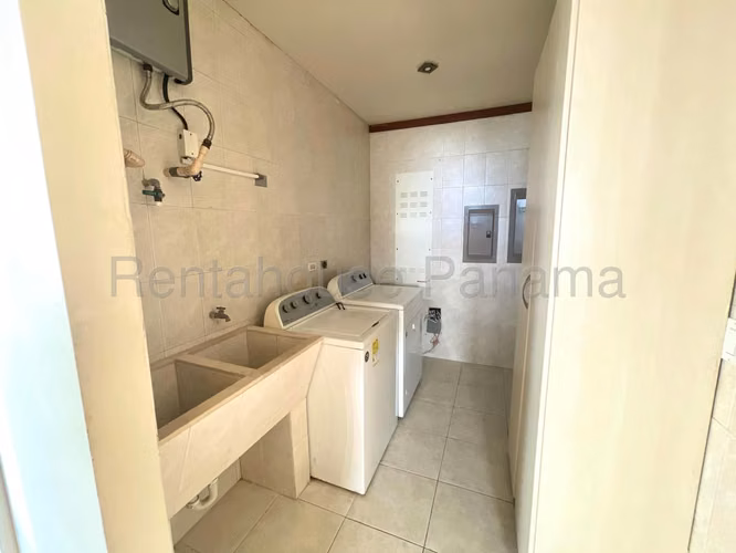 Venta de Apartamento en Punta Pacifica 27*262Mfk