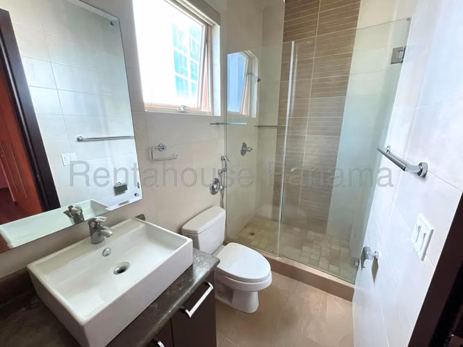 Venta de Apartamento en Punta Pacifica 27*262Mfk