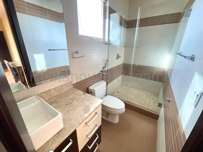 Venta de Apartamento en Punta Pacifica 27*262Mfk