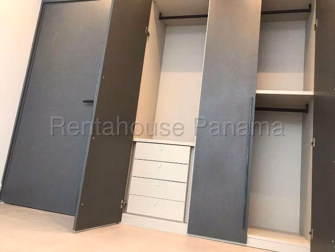Apartamento en Alquiler en Coco del Mar. 26-9034.