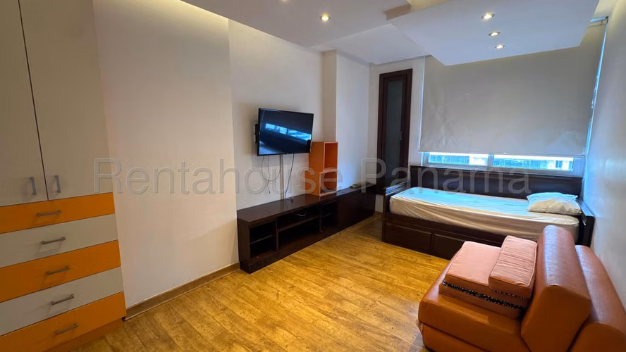 Apartamento en Alquiler en Paitilla. 27-297.