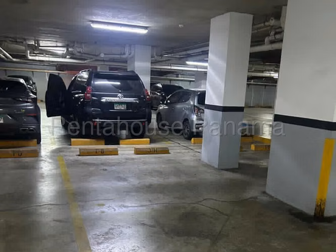 Alquiler de Apartamento en Condado del Rey EC