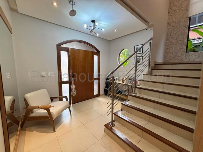 Casa en Alquiler en Costa Sur. 26-3783.