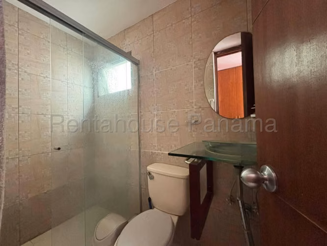 Se Vende Apartamento en Punta Pacifica YDU