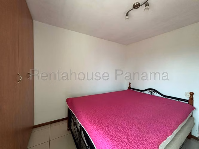 Se Vende Apartamento en Punta Pacifica YDU