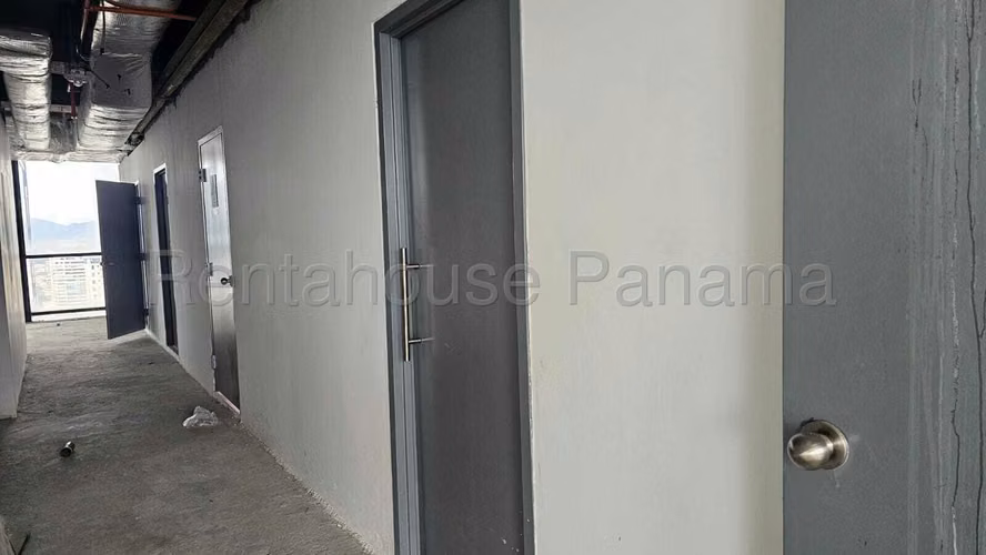 ALQUILER DE OFICINA CALLE 50 GM