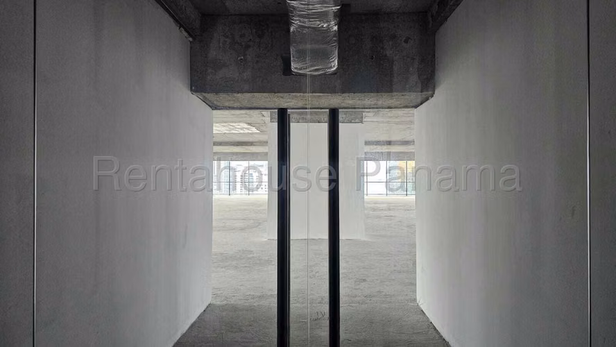 ALQUILER DE OFICINA CALLE 50 GM
