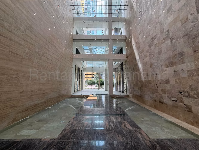 Se Vende Apartamento en Costa del Este YDU