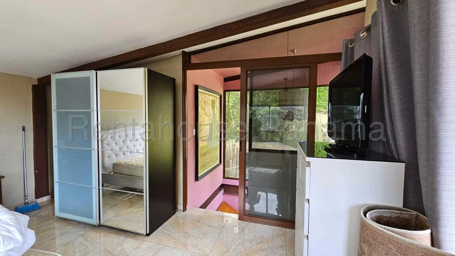 VENTA DE LOCAL LA CRESTA GM