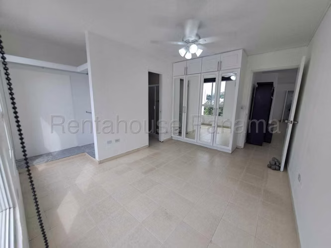 Se Vende Apartamento en El Cangrejo YDU
