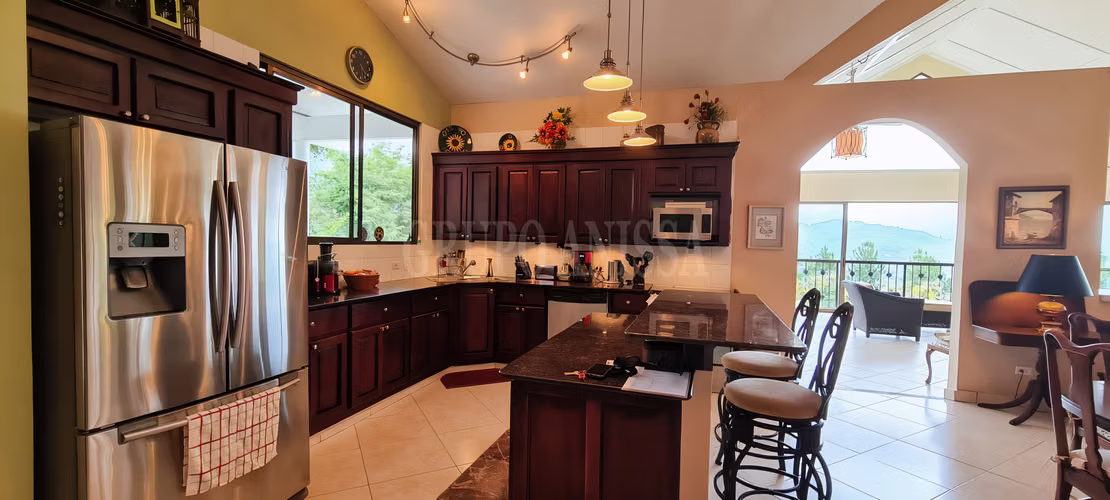 Se Vende Casa de Montaña con Impresionantes Vistas en Altos del Maria - Imagen 8