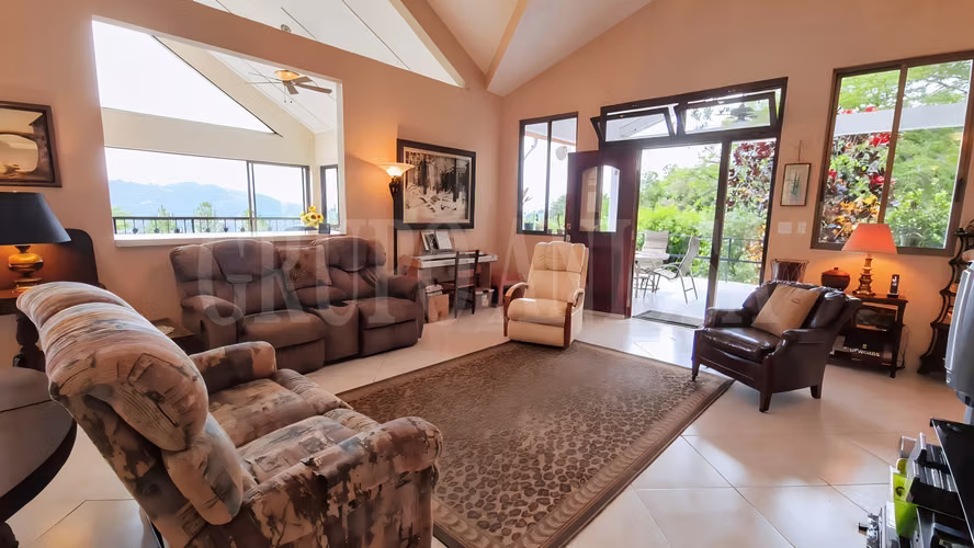Se Vende Casa de Montaña con Impresionantes Vistas en Altos del Maria - Imagen 6