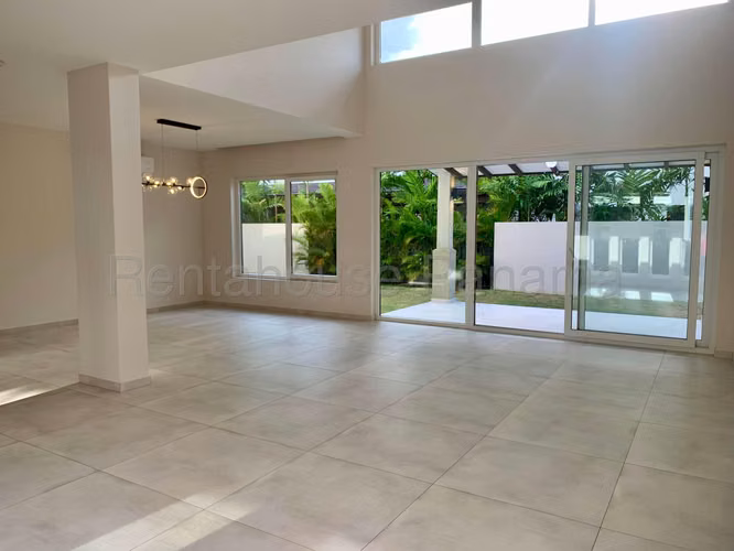 VENTA DE CASA EN THE WOODS SANTA MARIA HQ
