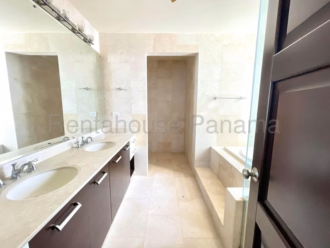 VENTA DE APARTAMENTO EN PACIFIC POINT PUNTA PACIFICA HQ