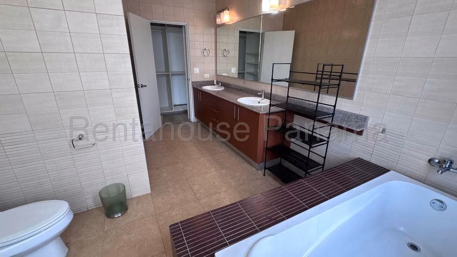 VENTA DE APARTAMENTO EN TORRE DEL PARQUE PAITILLA HQ