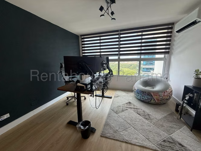 Se Alquila Apartamento en Costa del Este VLU27-211