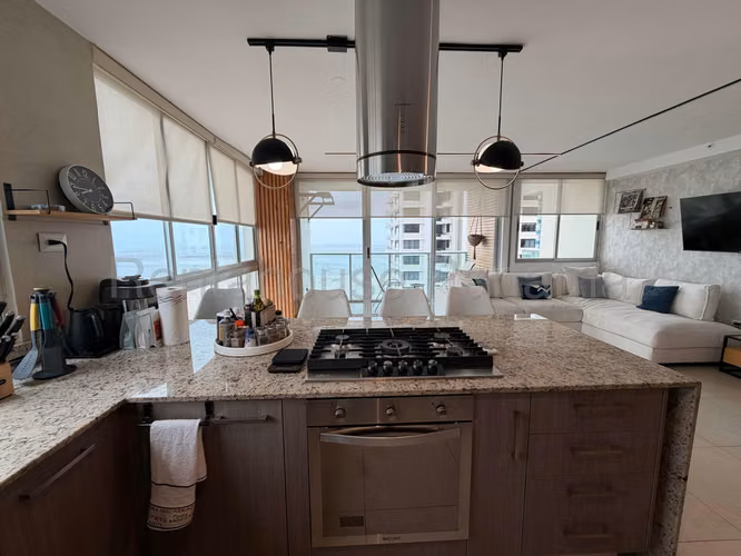 Se Vende Apartamento en Costa del Este VLU27-261