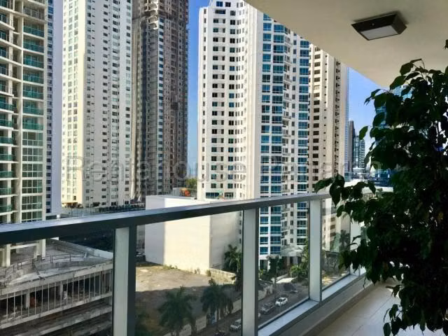 Se Alquila Apartamento en Costa del Este MDV27-299
