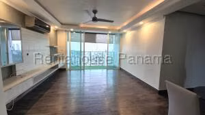 Venta de Apartamento con 114m2 en Hato Pintado PH Foresta Tower 26-9040
