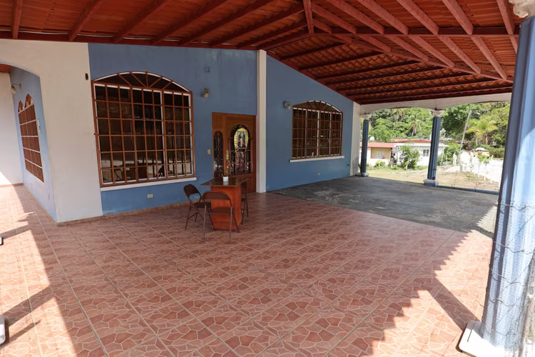 Casa céntrica con 2270m2 de terreno en Las Lajas Las Cumbres Panama Norte en Venta - Imagen 8