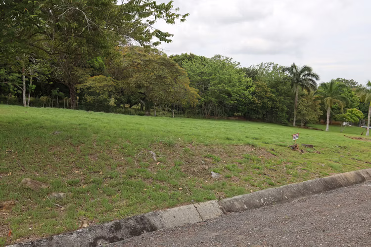 En venta Lote Campestre en Palmas de Capira con Financiamiento o Cash Villa Rosario