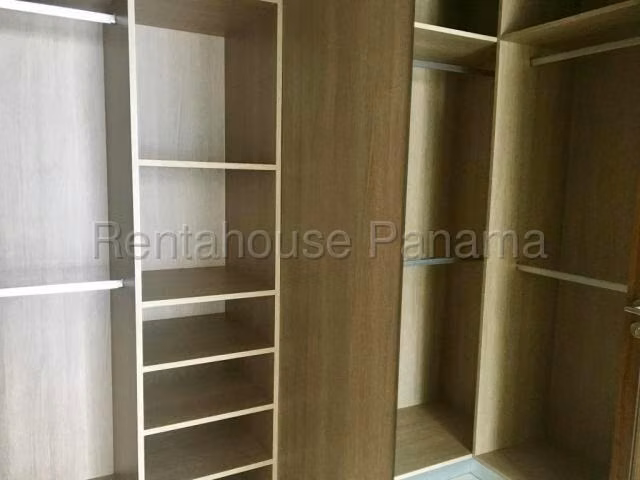 Alquiler de Apartamento en Costa del Este
