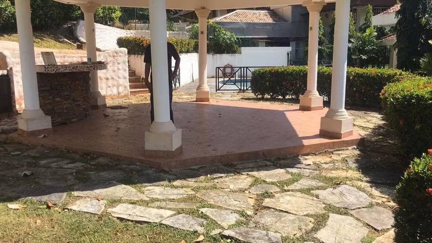 SE VENDE CASA EN ALBROOK (Ancon)